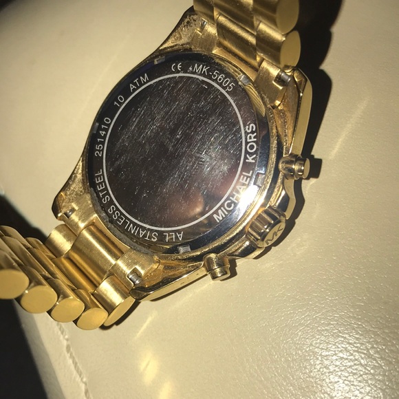 Michael Kors Watch - Picture 5 of 5